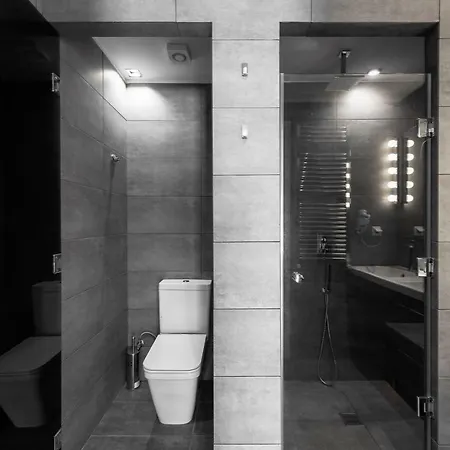 Mare By Luxlikehome ブアブロウ